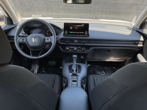 Used 2025 Honda HR-V LX image 16