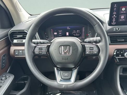 Certified 2026 Honda Pilot Elite image 27
