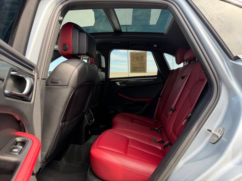 Certified 2022 Porsche Macan GTS w/ Premium Package Plus AWD/4WD image 20