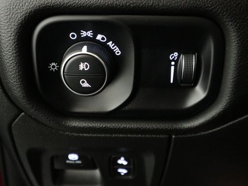 Used 2025 RAM 1500 Lone Star AWD/4WD image 33