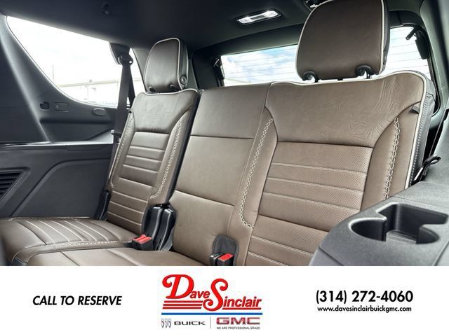 New 2026 GMC Yukon Denali Ultimate AWD/4WD image 24