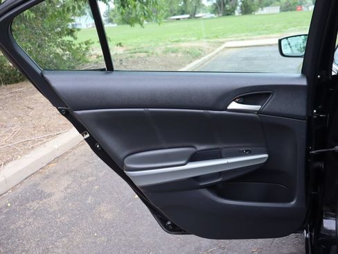 Used 2010 Honda Accord EX-L image 24
