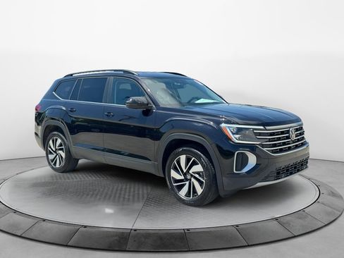 Certified 2026 Volkswagen Atlas SE AWD/4WD image 1