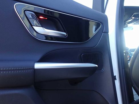 Used 2026 Mercedes-Benz GLC 300 GLC 300 image 43