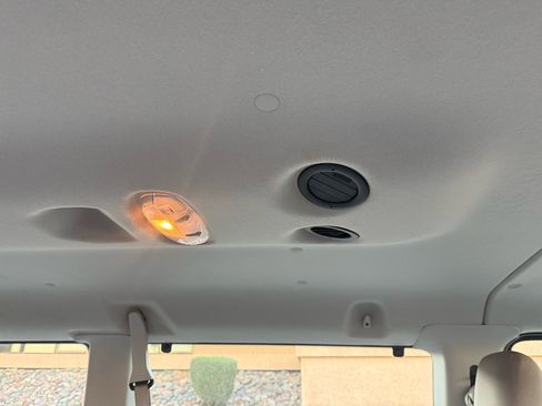 Used 2013 Ford E-350 and Econoline 350 XLT image 22