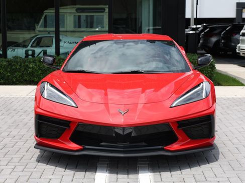Used 2025 Chevrolet Corvette Stingray Coupe w/ 1LT RWD image 3