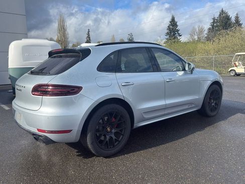 Used 2017 Porsche Macan GTS image 2