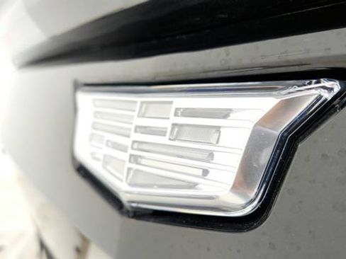 Used 2024 Cadillac Lyriq Luxury AWD/4WD image 31