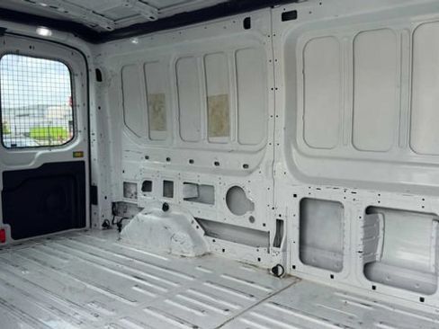Used 2018 Ford Transit 250 148 Medium Roof RWD image 12