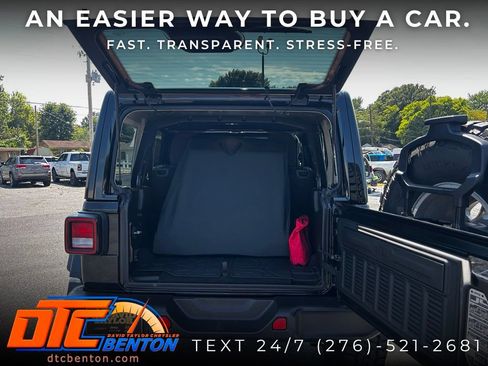 Used 2022 Jeep Wrangler Unlimited Sport AWD/4WD image 34