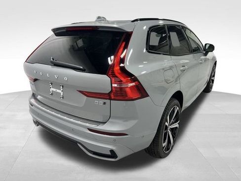 Used 2025 Volvo XC60 B5 Ultra w/ Protection Package Premier image 10