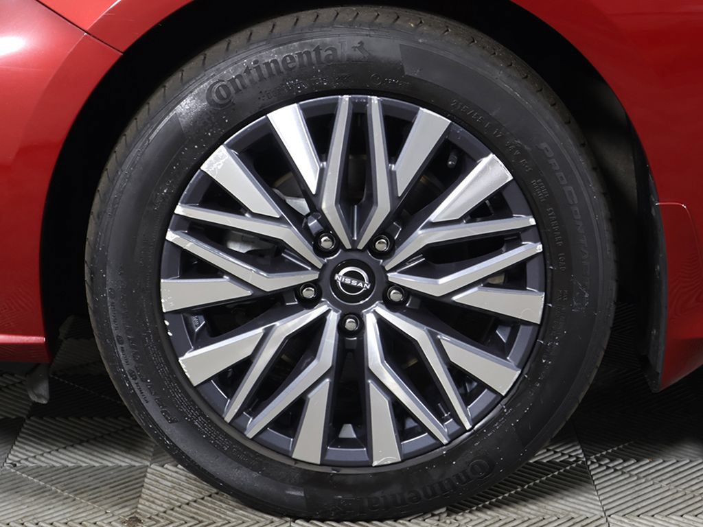 Used 2023 Nissan Altima 2.5 SV AWD/4WD image 18