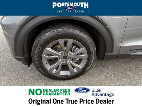 Used 2022 Ford Explorer XLT w/ Equipment Group 202A image 30