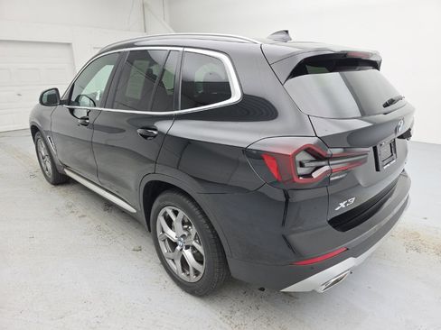 Used 2024 BMW X3 xDrive30i w/ Premium Package image 9