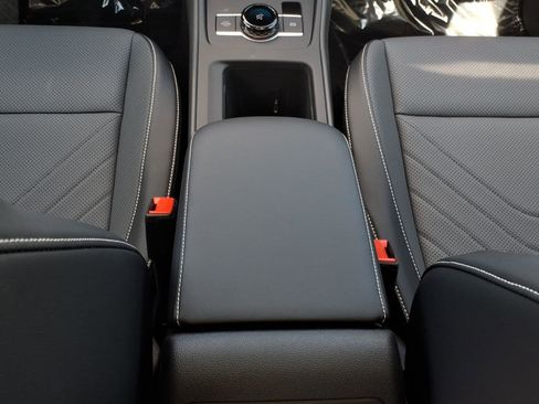 New 2026 Volkswagen Tiguan SE AWD/4WD image 16