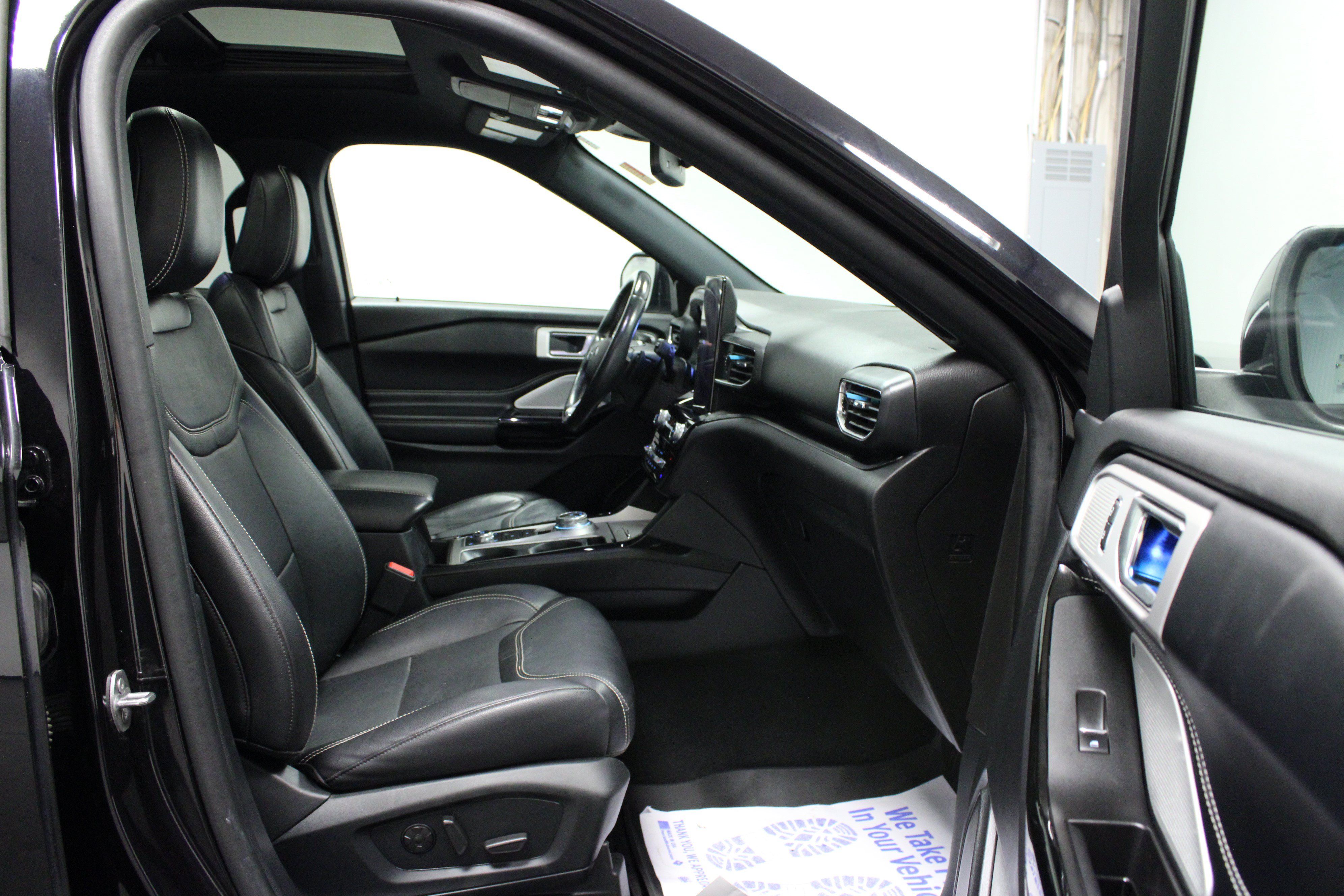 Used 2021 Ford Explorer ST w/ Equipment Group 401A AWD/4WD image 17
