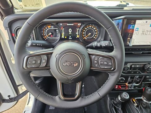 New 2026 Jeep Wrangler Unlimited Rubicon image 17