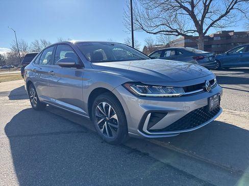 Used 2025 Volkswagen Jetta S image 8