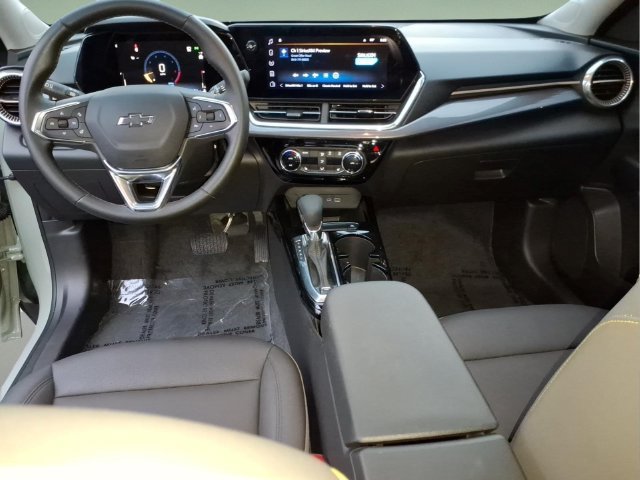 Used 2024 Chevrolet Trax ACTIV w/ Sunroof Package FWD image 14