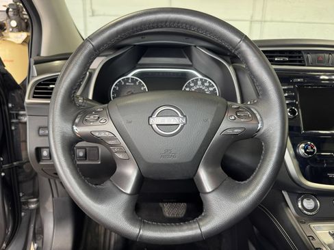 Used 2024 Nissan Murano SV AWD/4WD image 15