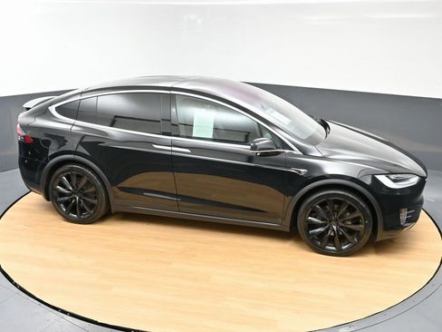 Used 2021 Tesla Model X Long Range image 54