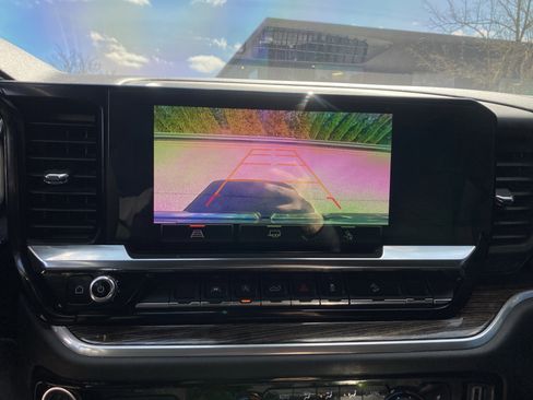 Used 2024 GMC Sierra 1500 Elevation w/ Preferred Package image 24