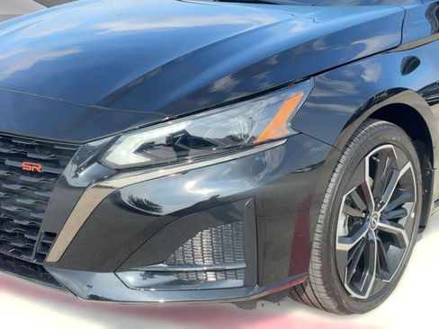 New 2025 Nissan Altima 2.5 SR w/ SR Premium Package image 11