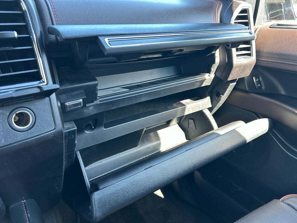Used 2020 Ford Expedition Max King Ranch AWD/4WD image 26