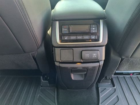 Used 2020 Subaru Ascent Limited w/ Technology Package AWD/4WD image 28