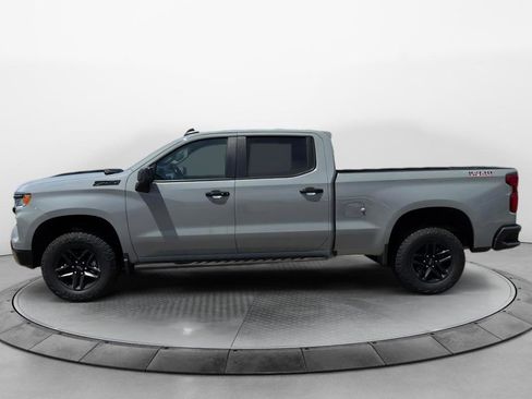 Used 2024 Chevrolet Silverado 1500 LT Trail Boss w/ Convenience Package II image 8