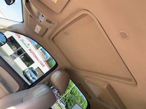 Used 2013 Chevrolet Tahoe LT RWD image 9