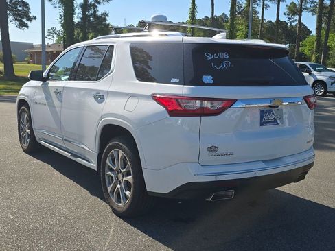 Certified 2019 Chevrolet Traverse Premier w/ LPO, 'HIT The Road' Package image 5