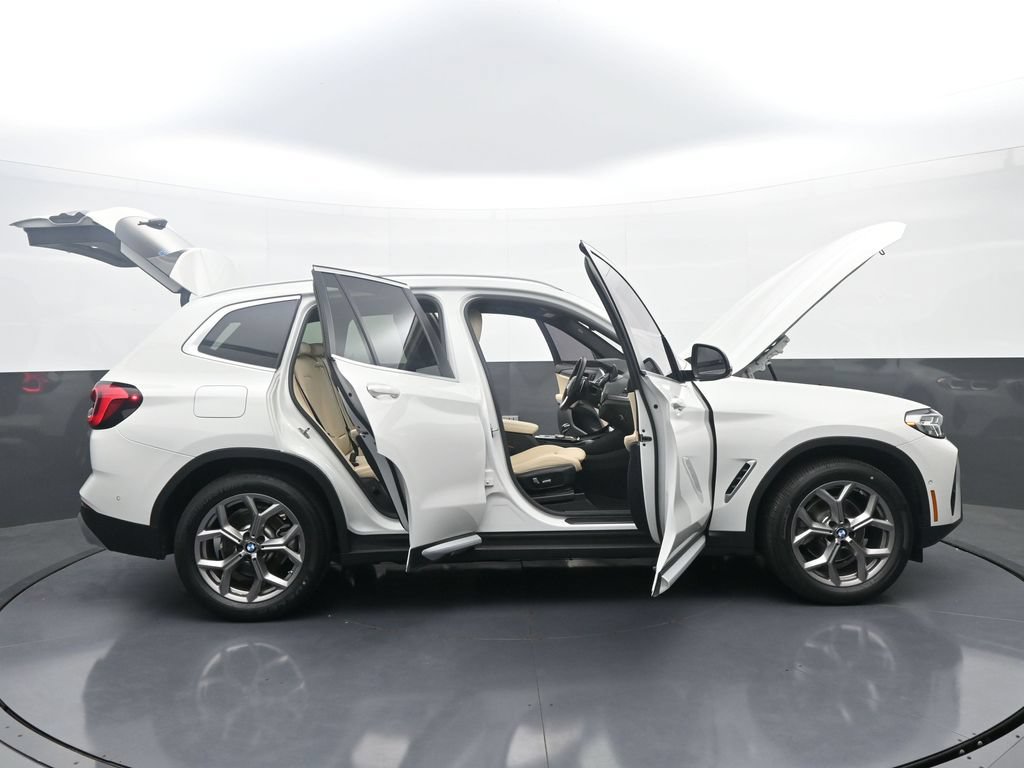 Used 2023 BMW X3 xDrive30i w/ Convenience Package w/ZPA AWD/4WD image 44