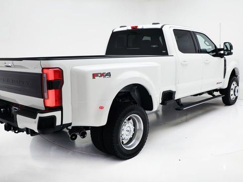 New 2026 Ford F450 Platinum w/ FX4 Off-Road Package image 11