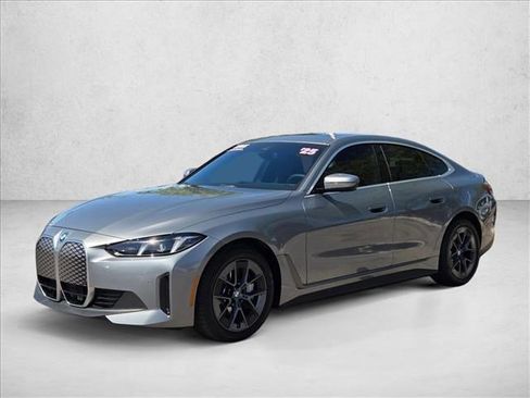 Certified 2025 BMW i4 eDrive40 RWD image 1