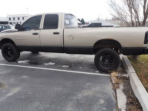 Used 2004 Dodge Ram 1500 Truck ST w/ Trailer Tow Group image 4