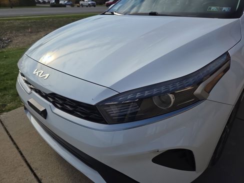 Used 2023 Kia Forte LXS image 10