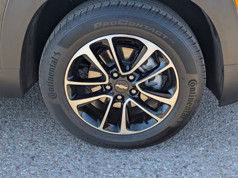 Used 2024 Chevrolet TrailBlazer LT w/ LT Cold Weather Package image 9