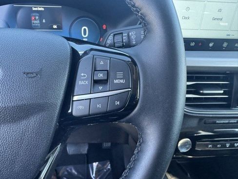 Certified 2025 Ford Escape Platinum w/ Premium Technology Package image 16