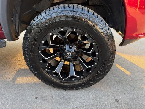 Used 2014 RAM 1500 Express AWD/4WD image 10