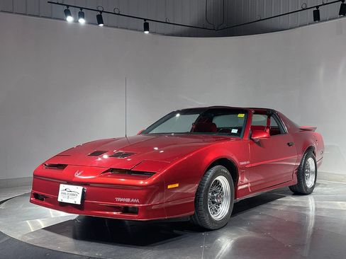 Used 1987 Pontiac Firebird Trans Am RWD image 2