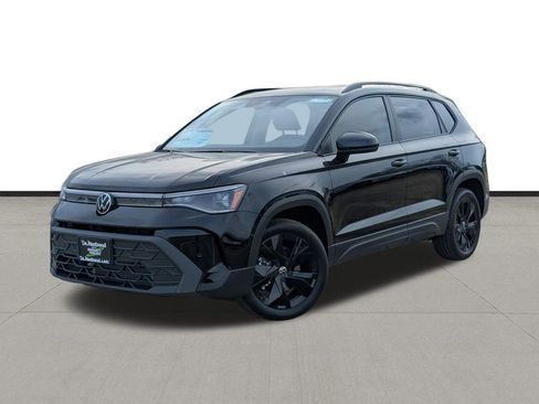 New 2026 Volkswagen Taos SE image 1