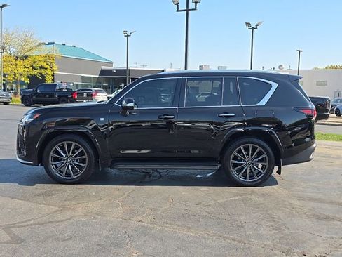 Used 2024 Lexus LX 600 F Sport image 4