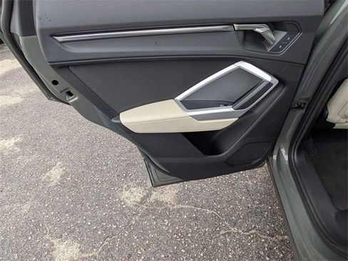 Used 2024 Audi Q3 2.0T Premium image 22