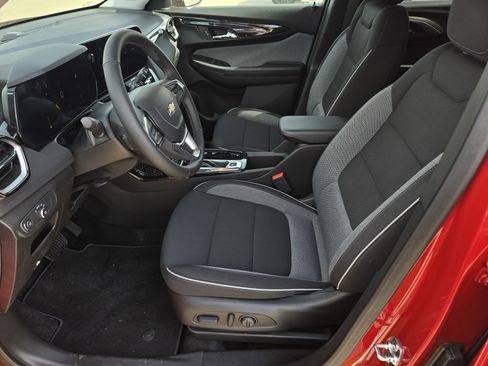 New 2026 Chevrolet TrailBlazer LT w/ Convenience Package FWD image 17