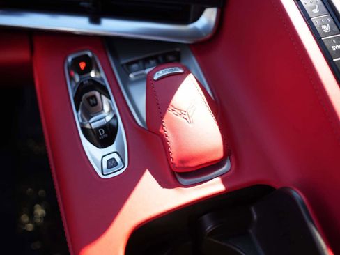 Used 2022 Chevrolet Corvette 2dr Stingray Cpe w/ Z51 Performance Package image 21