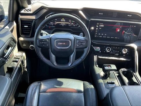 Used 2024 GMC Sierra 1500 AT4 w/ Technology Package image 5