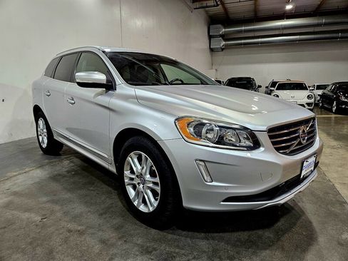 Used 2015 Volvo XC60 T5 AWD/4WD image 3