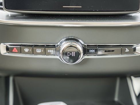 New 2026 Volvo XC90 T8 Plus image 19