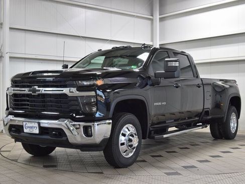 New 2026 Chevrolet Silverado 3500 LT w/ All Star Edition image 3